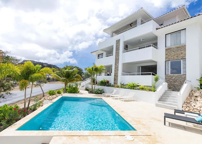 Aquamarine At Blue Bay Beach & Golf Resort